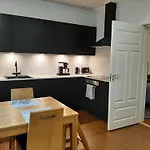 Vila Maalaistalon Paeaerakennuksessa Asunto *